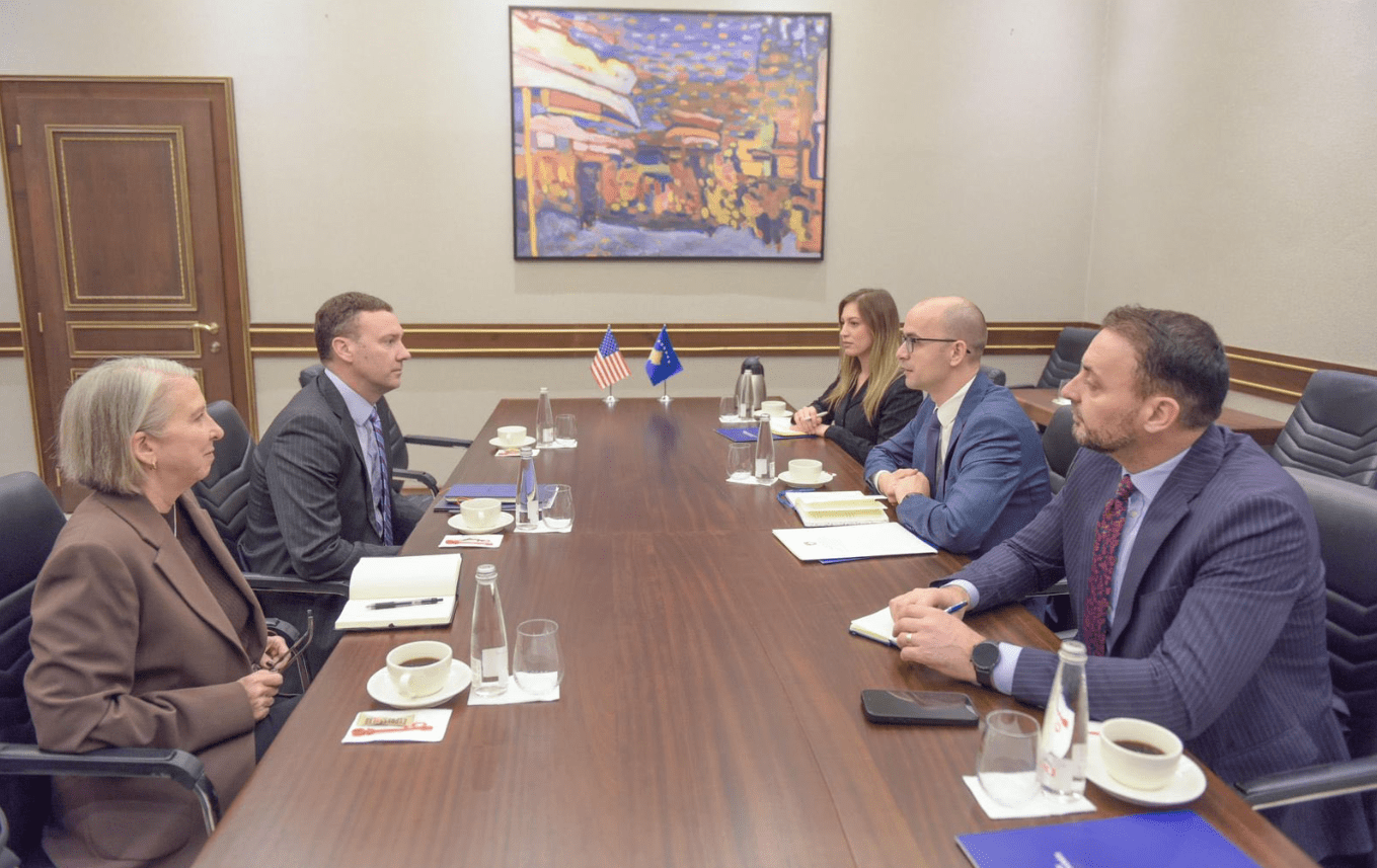 Ahmeti informon zyrtarin e DASh-it për veprimet destabilizuese të Serbisë