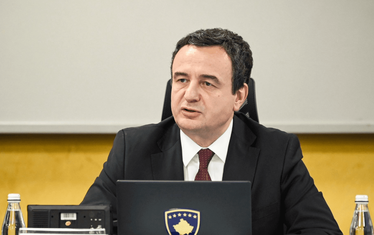 Kurti: Nga muaji i ardhshëm paga minimale bëhet 425 euro, nga korriku 500