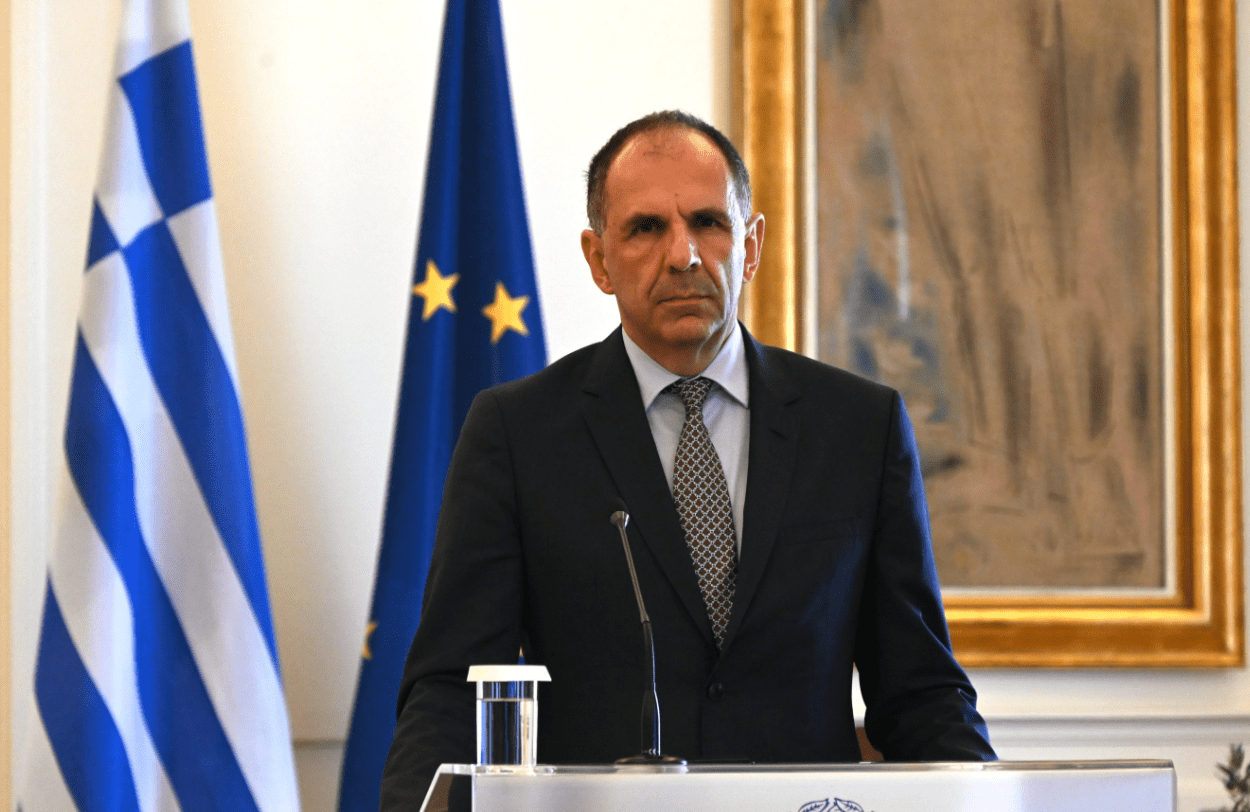 Kryediplomati grek pritet ta vizitojë Kosovën