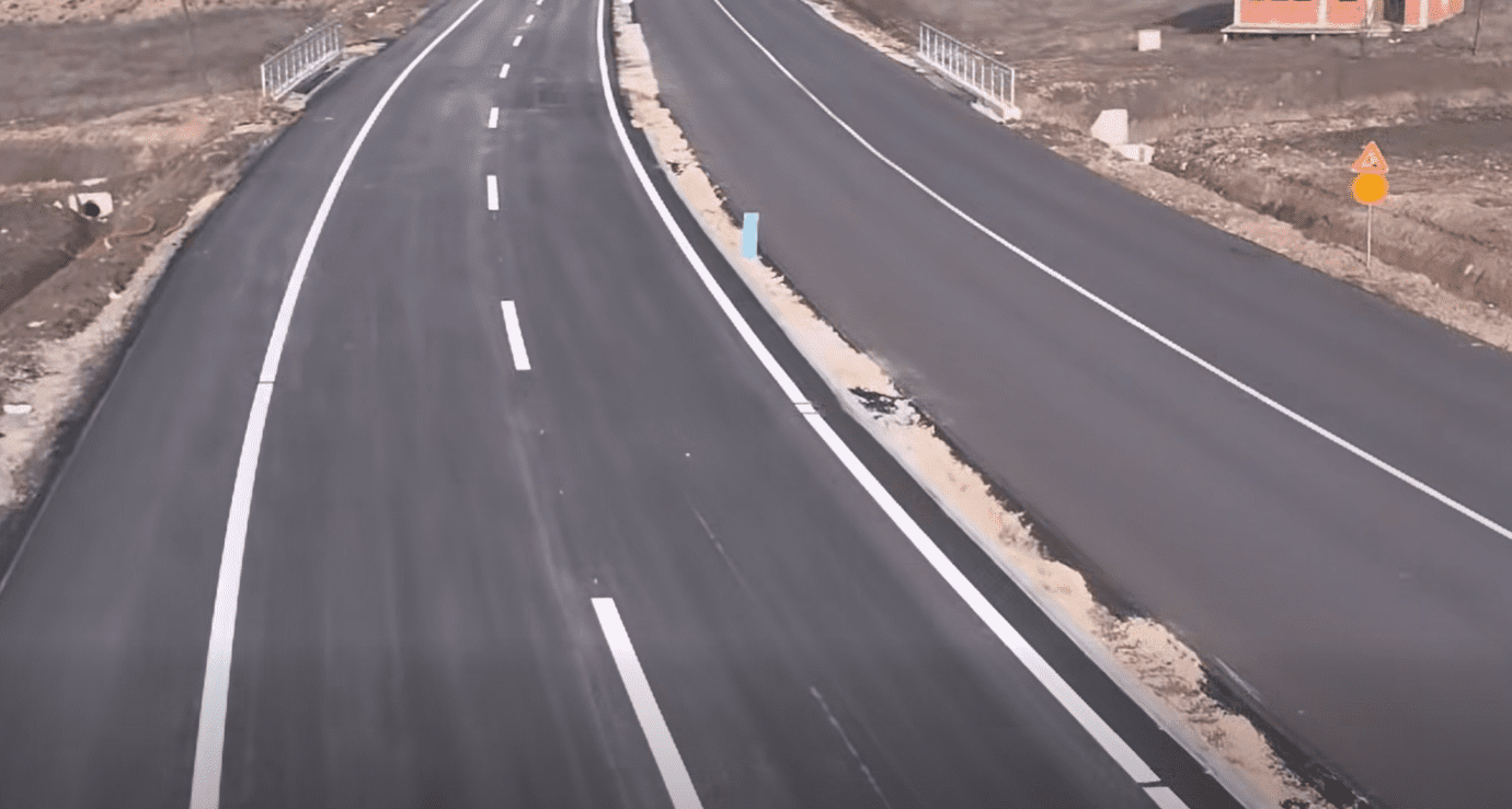 Autostrada Prishtinë – Mitrovicë tani për 25 minuta rrugëtim