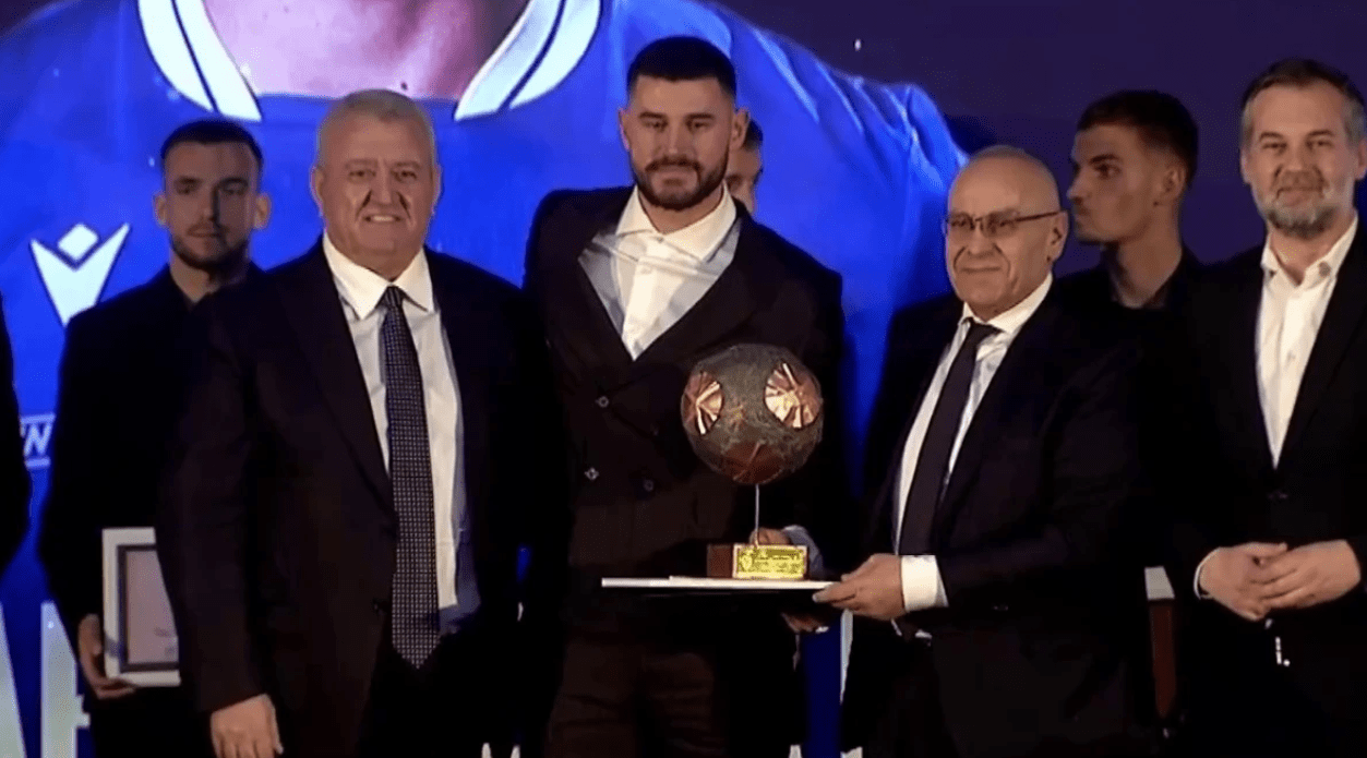 Arb Manaj i Dritës shpallet Futbollisti më i mirë i 2025
