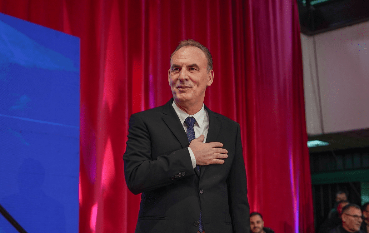 Limaj nga Vushtrria: Jemi të rreshtuar për ta çarë rrethimin