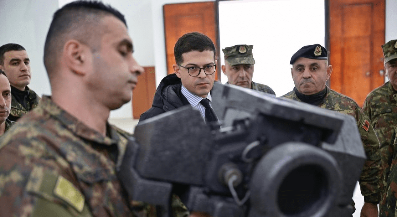 Shqipëria pajisjet me sistemin amerikan Javelin