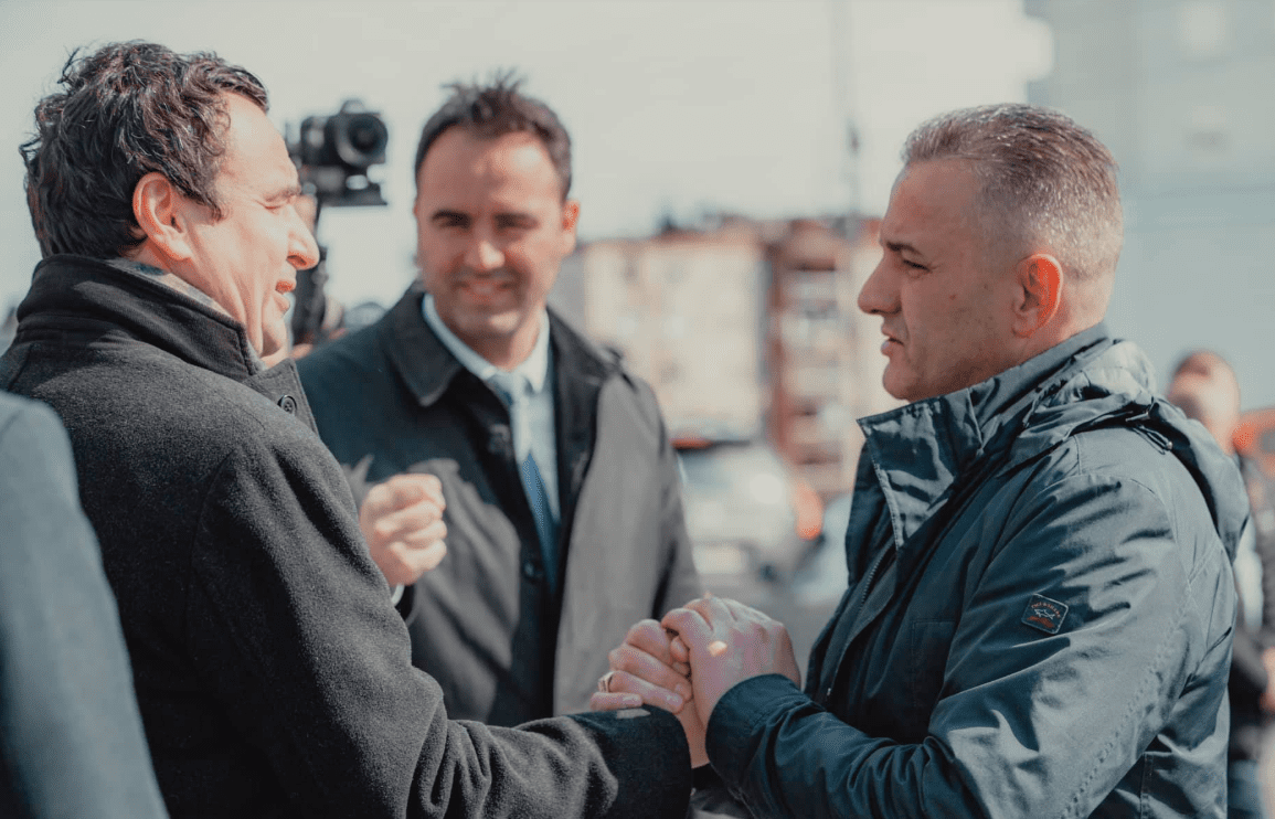 Bekim Jashari i reagon kritikëve të Kurtit: E turpshme që punën e kësaj Qeverie e krahasoni me Millosheviqin