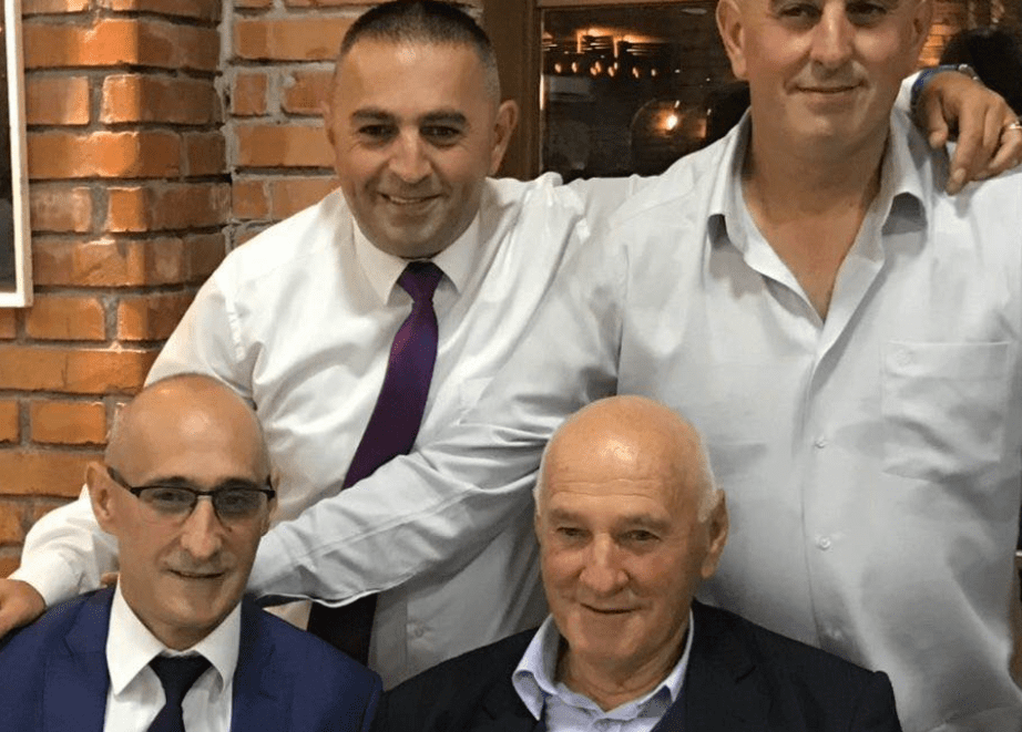 Mbesa e Salih Mustafës me shkrim prekës: Afër kishe fëmijët, por jo Calin