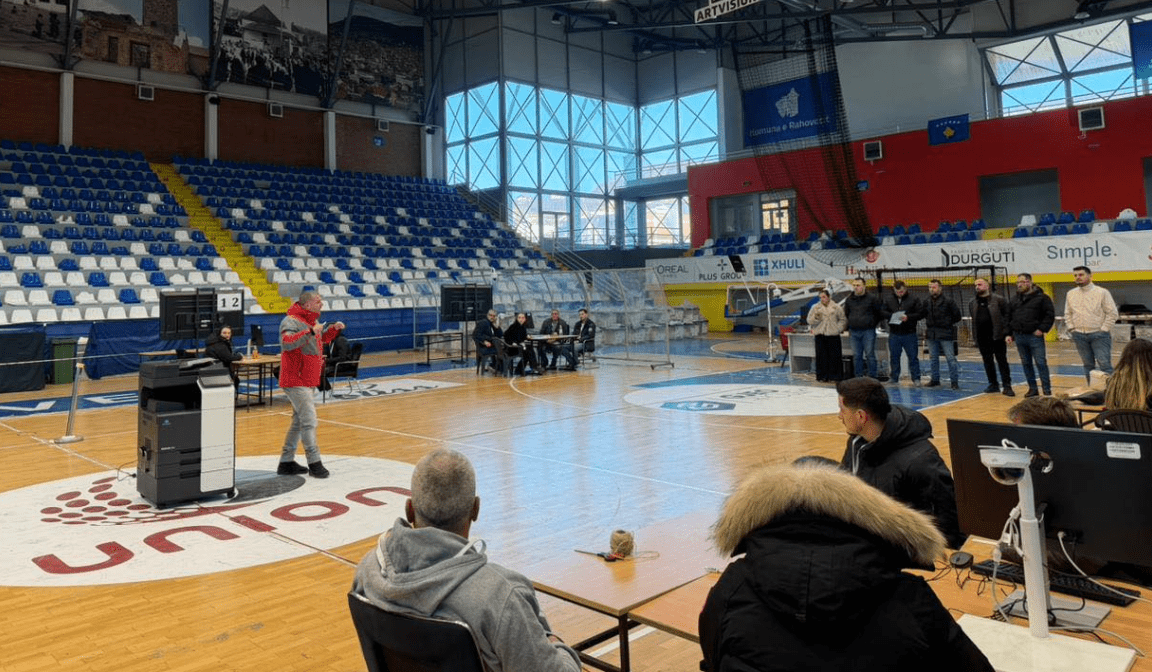 Fillon numërimi i votave për kandidatët për deputetë