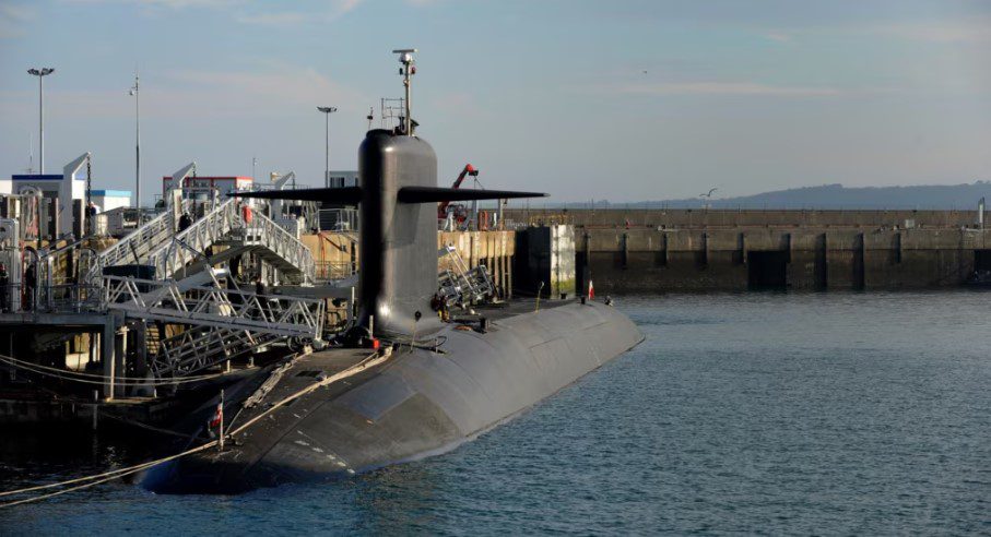 Franca heton raportimet për dronë mbi një bazë të nëndetëseve bërthamore