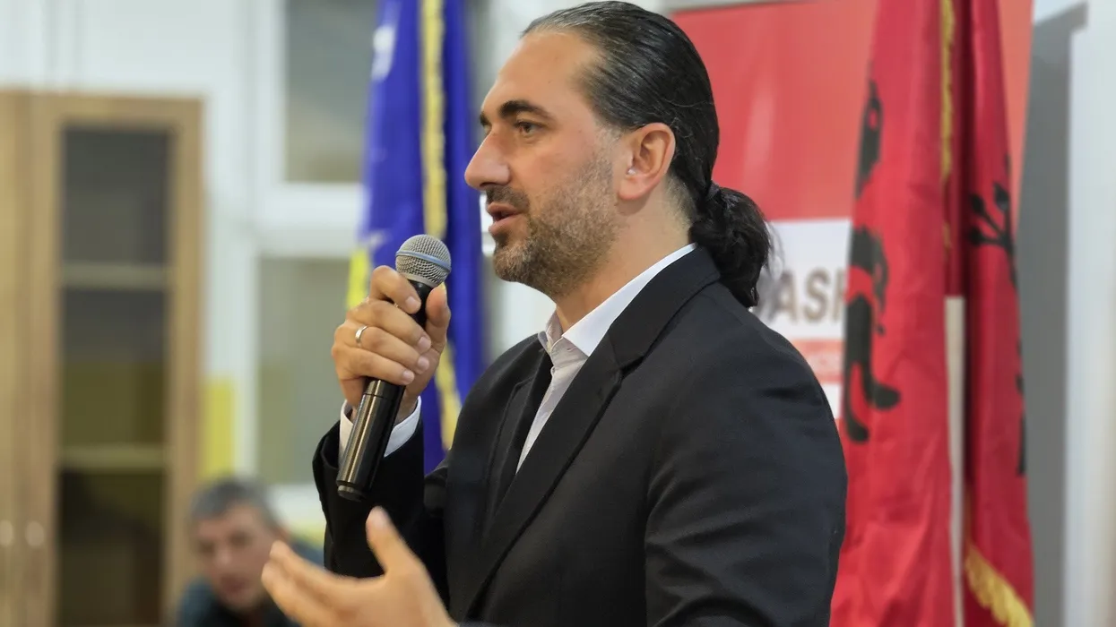 Kuvendi Komunal i Fushë Kosovës u konstituua edhe me votën e Listës Serbe, deklarohet Prebeza