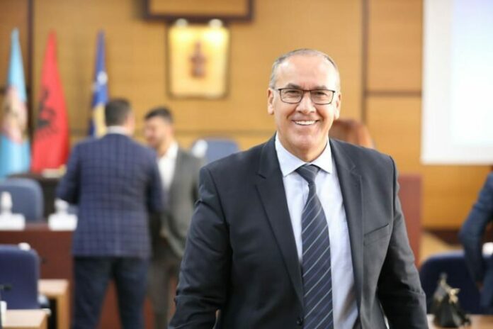 Fehmi Kupina zgjedhet kryesues i Kuvendit komunal të Prishtinës