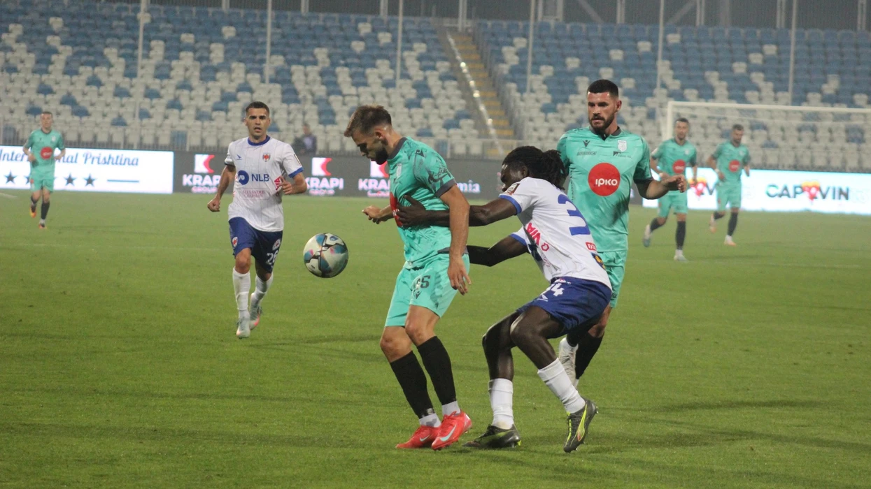 Sot luhet derbi Drita – Prishtina, ndeshja e fundit e stinorit vjeshtor në Superligë