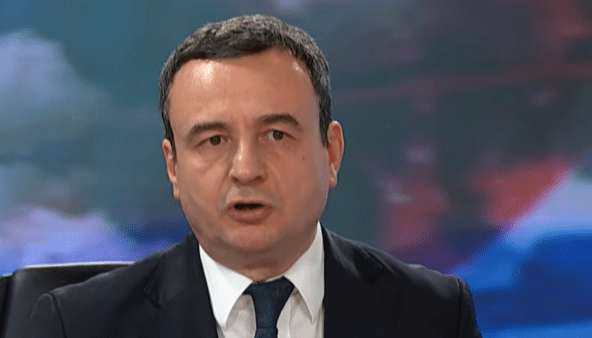 Kurti: Kam ofruar garancitë e mia që ish-krerët e UÇK-së të mbahen në Kosovë – le të jenë pranë familjarëve