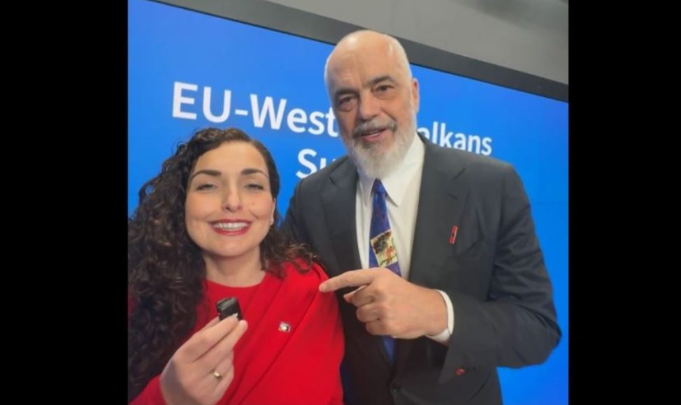 Osmani po jepte lajmin e mirë për masat, Rama ndërhyn duke e përqafuar – Është merita e saj