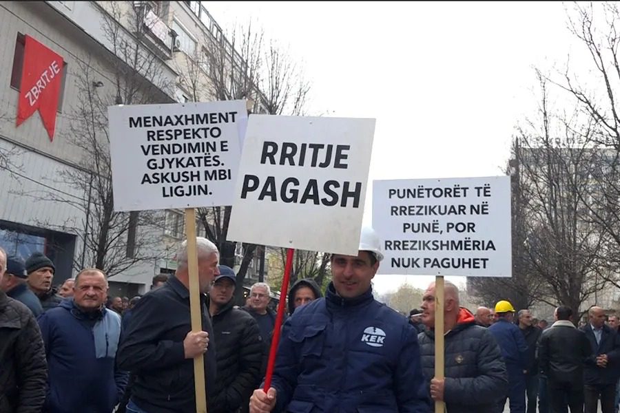 Punëtorët e KEK-ut protestojnë sërish sot, paralajmërojnë një “surprizë”
