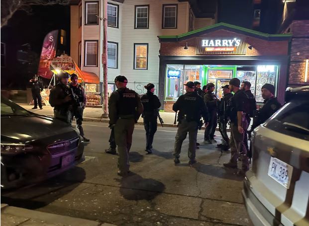 Gjuatje me armë në kampusin e një universiteti në SHBA, dy studentë të vdekur