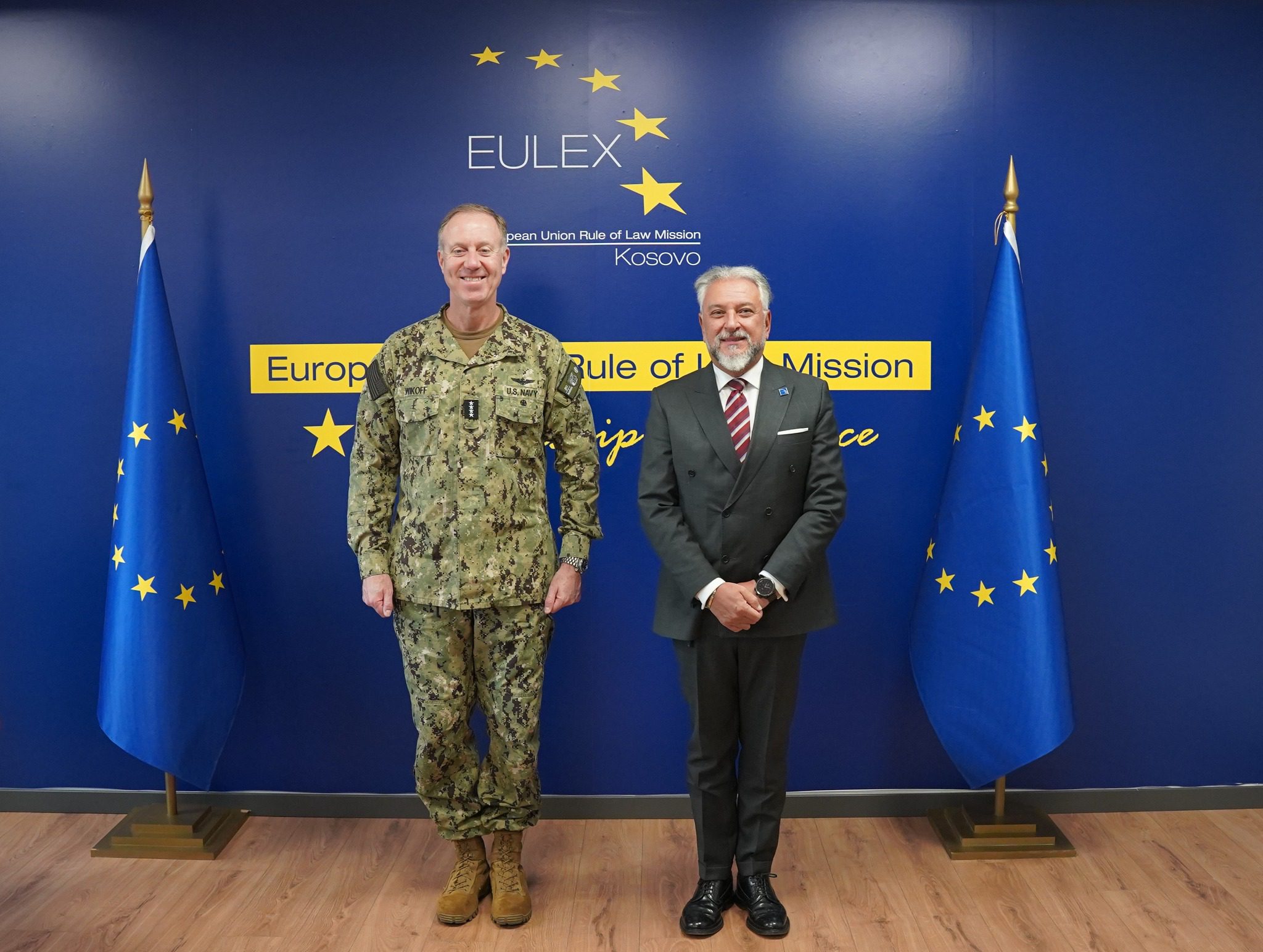 Shefi i EULEX-it takon admiralin amerikan, në fokus bashkëpunimi i sigurisë në Kosovë