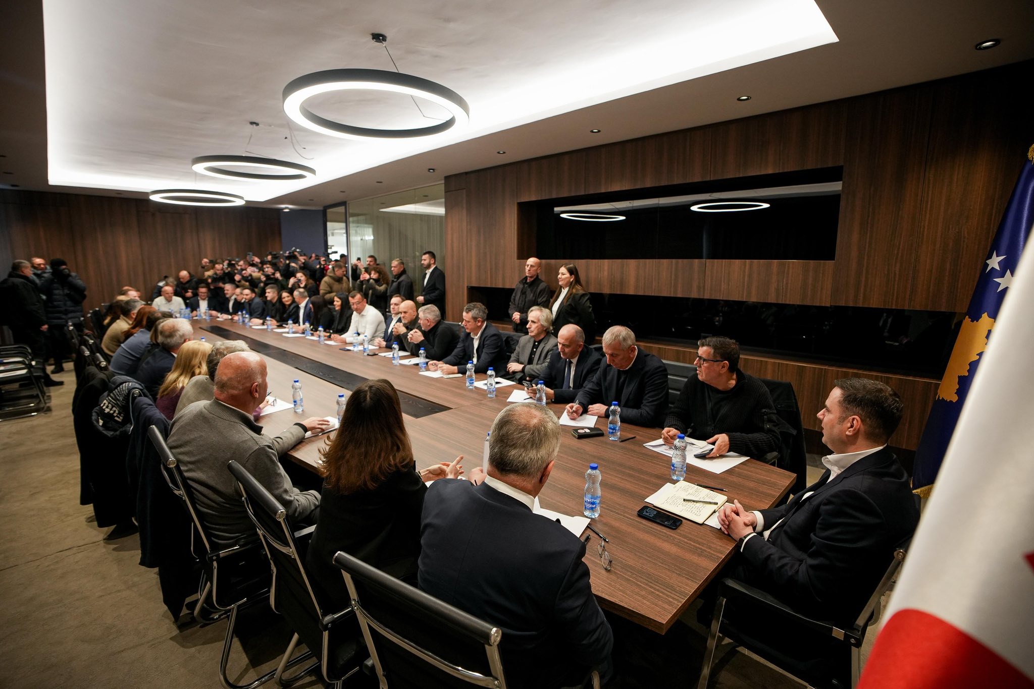 Abdixhiku pas takimit të kryesisë: Zgjodhëm dialogun, përçarja pa debat dhe pa demokraci është dëm