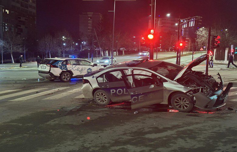 Lirohen  nga QKUK të lënduarit nga aksidenti mes veturës së policisë e një taksie