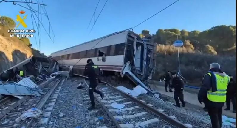 Numri i të vdekurve në aksidentin hekurudhor rritet në 40