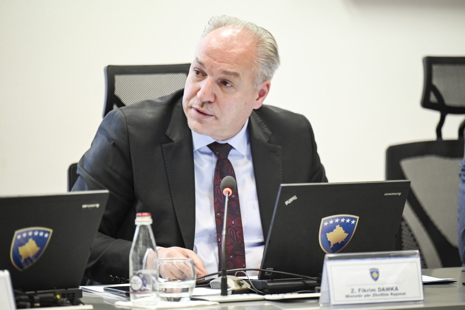 Rinumërimi i votave lë Fikrim Damkën jashtë Kuvendit