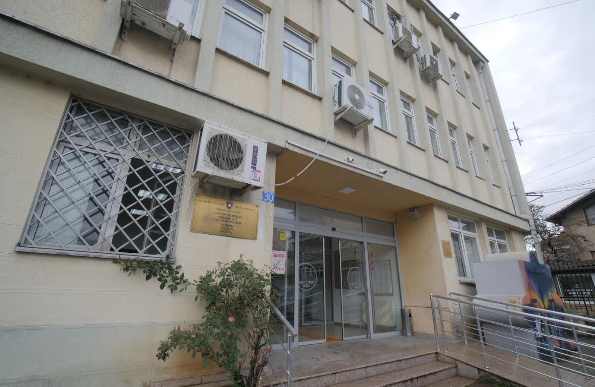 Dragash: Gjykata urdhëron ekzaminimin psikiatrik të personit që vrau nënën e tij