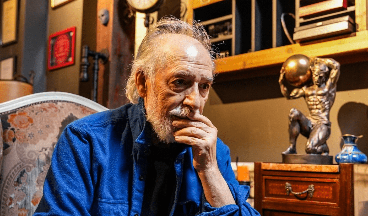 Qosja: Politikanët, aktorë të shkëlqyeshëm