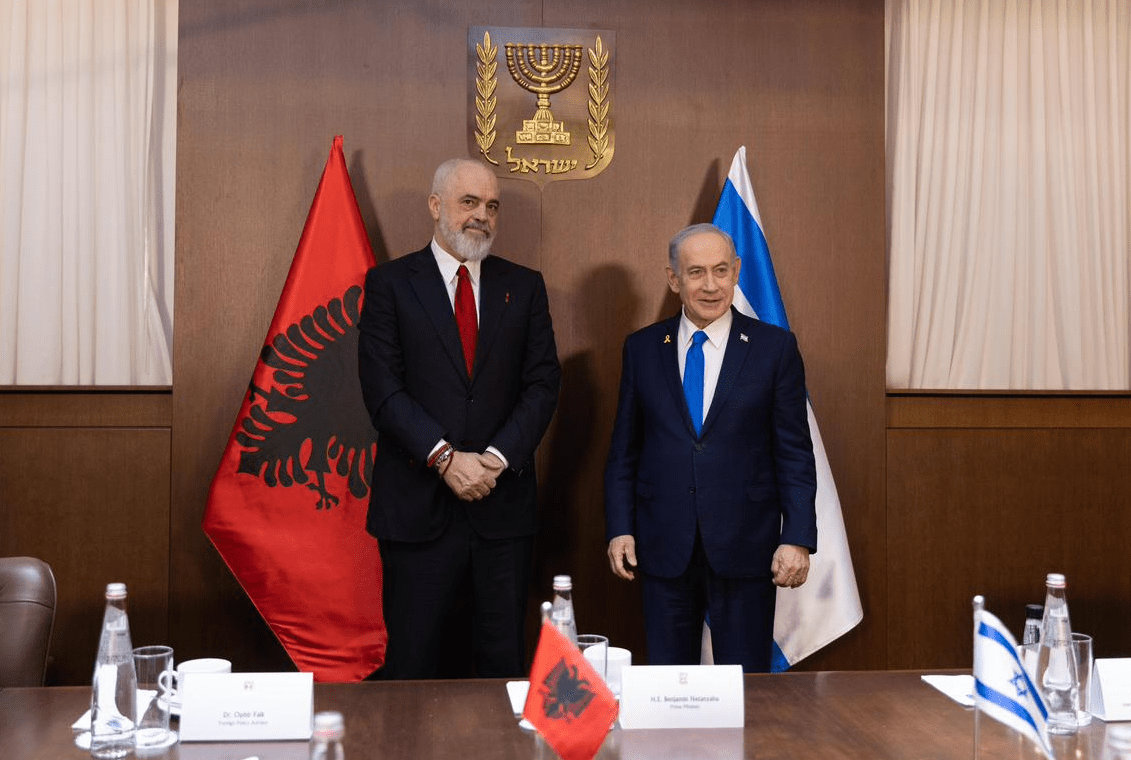 Rama takohet me Netanyahun