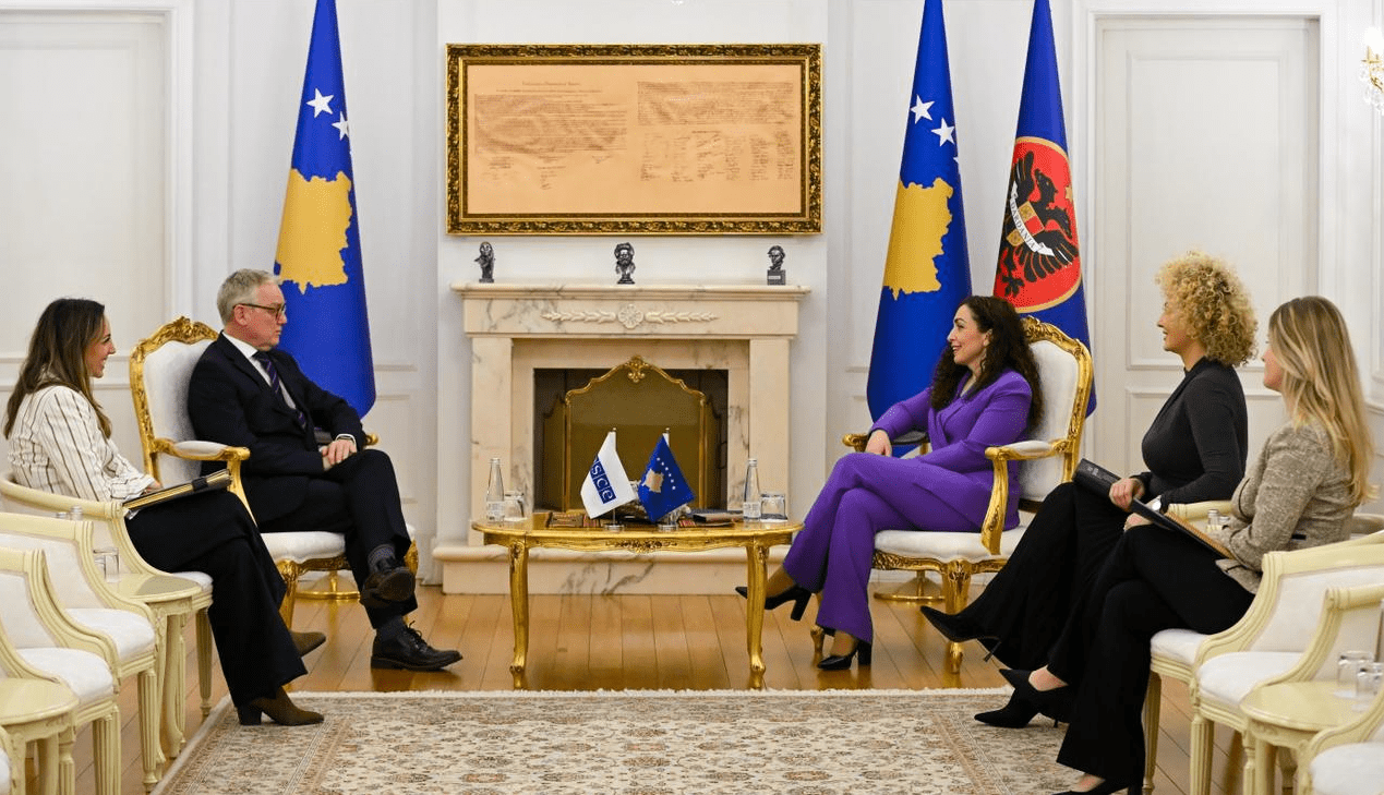 Osmani flet me shefin e OSBE-së në Kosovë për konstituimin e institucioneve