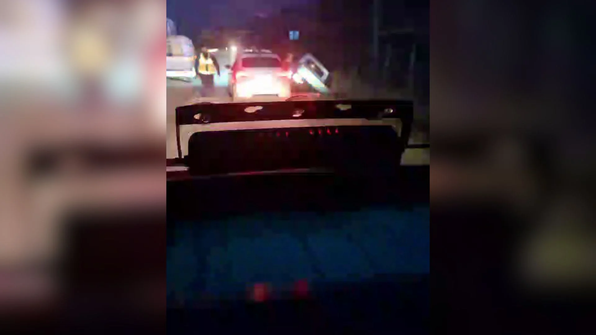 Aksident tragjik në Elbasan: Shoferi i dehur përplas një pemë, humb jetën pasagjeri 21-vjeçar