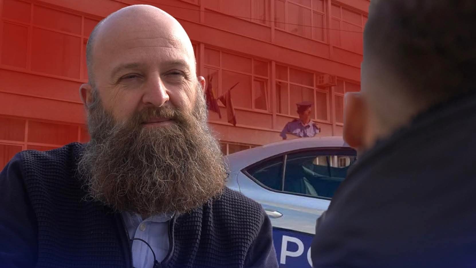 Policia i fton për intervistim qytetarët që kanë pranuar shërbime nga Arianit Sllamniku