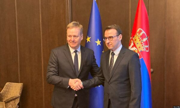 Petkoviq i thotë Sorensenit se përparimi në dialogun me Kosovën “kushtëzohet” me Asociacionin