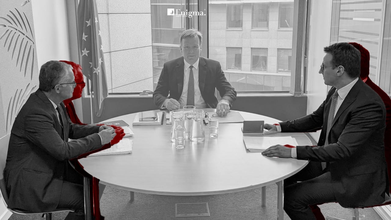 Rund i ri i dialogut – skenar i vjetër