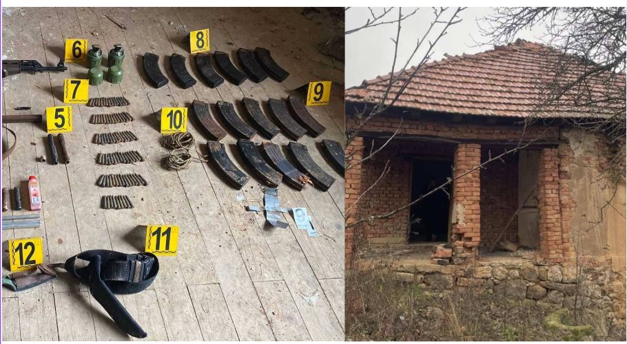 Zveçan: Policia gjen dhe sekuestron armë, municion e granata dore në një shtëpi të braktisur