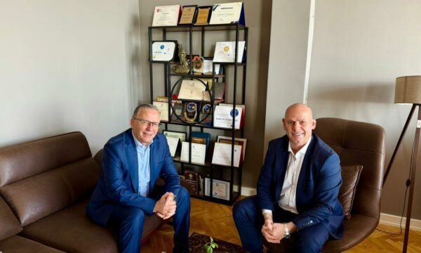 Hamza takohet me Lladrovcin: Më 17 shkurt, bashkë në marshin mbështetës për çlirimtarët tanë