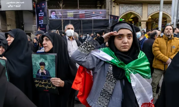 Irani në errësirë totale online: Blackout-i i internetit zgjat prej 280 orësh