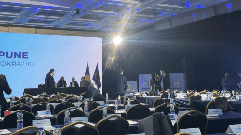 Përfundon votimi i fshehtë në Kuvendin e LDK-së, votat e delegatëve po numërohen