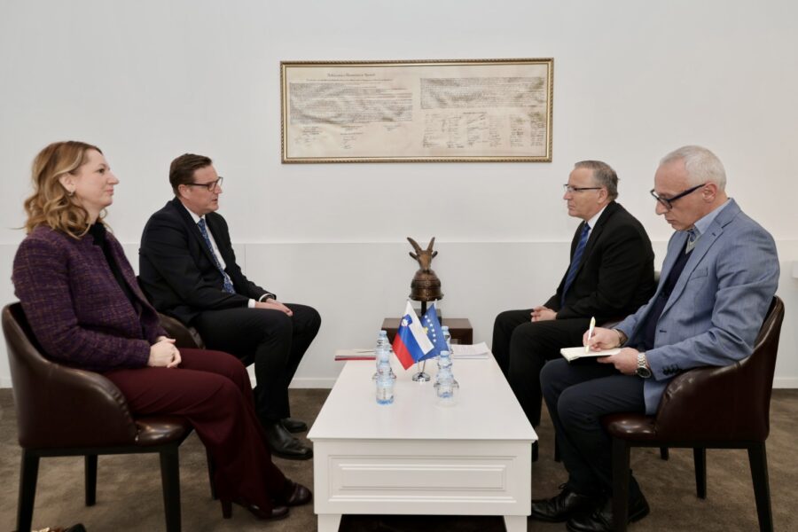 Hamza takohet me ambasadorin e Sllovenisë, kërkon mbështetjen për rrugën evropiane të Kosovës