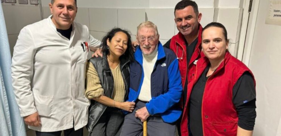 Gruaja e ambasadorit Walker në gjendje të mirë shëndetësore, lirohet pas trajtimit