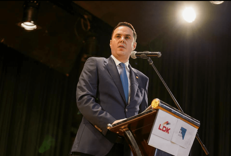 LDK njofton për Kuvendin e nesërm: Fjala e Abdixhikut do të jetë publike, pastaj mbyllen punimet