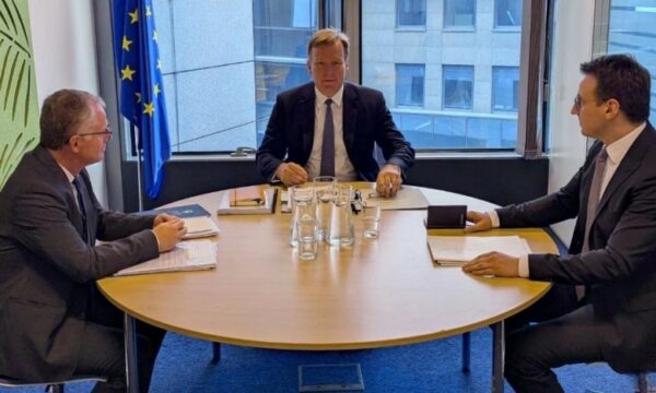 Të pagjeturit në qendër të dialogut Kosovë–Serbi – Kërkohet hapja e arkivave ushtarake e policore