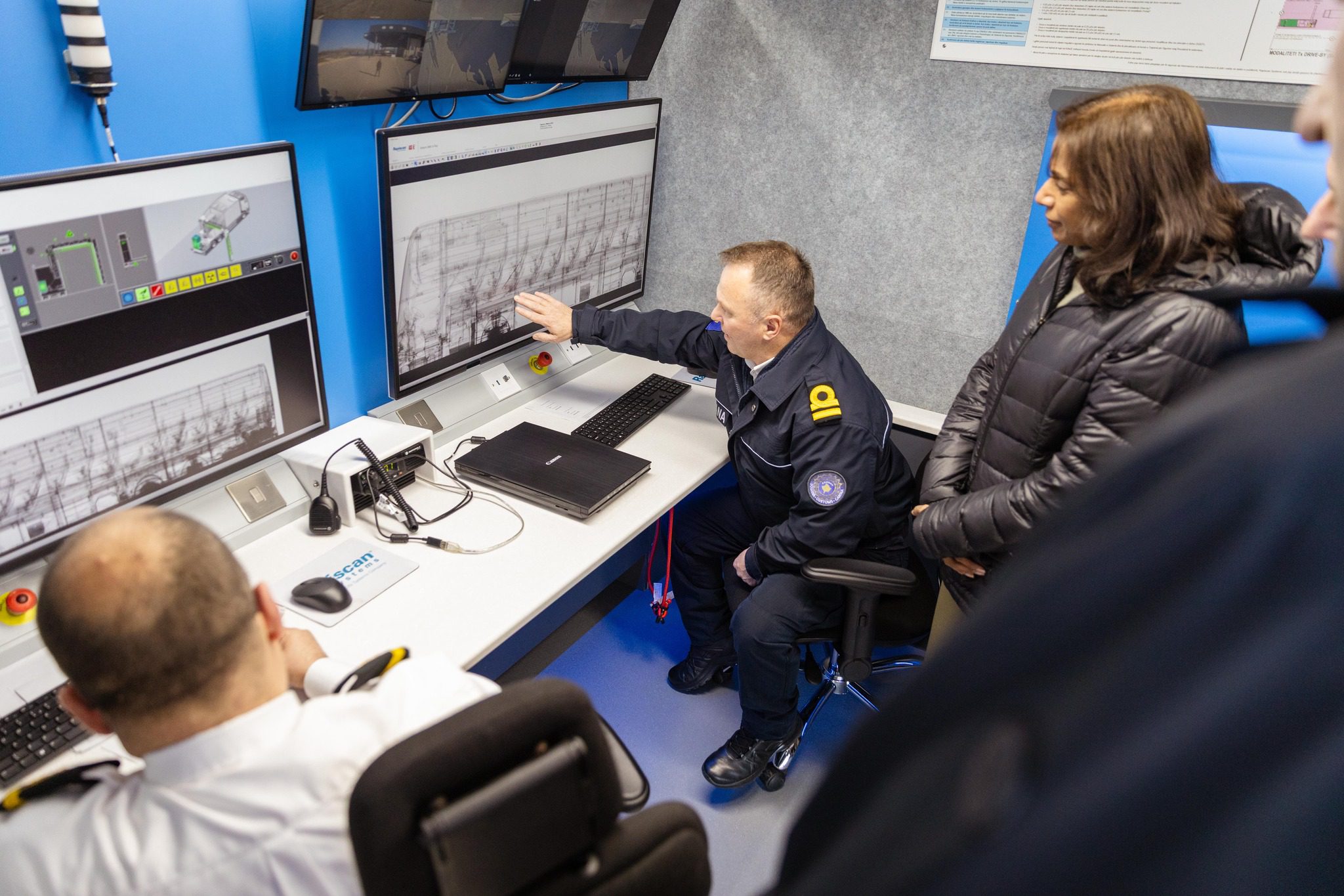 SHBA i dhuron skaner 3 milionë dollarësh Kosovës për të forcuar sigurinë kufitare