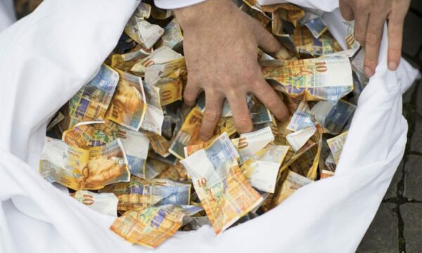 Zvicra mbyll vitin 2025 me suficit prej 300 milionë frangash