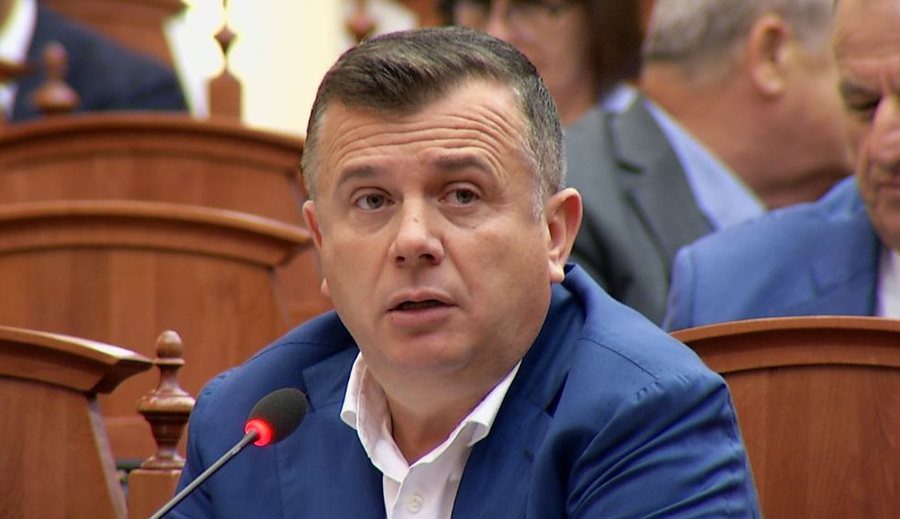 Protesta e opozitës, Taulant Balla: Kush godet policinë, godet shtetin