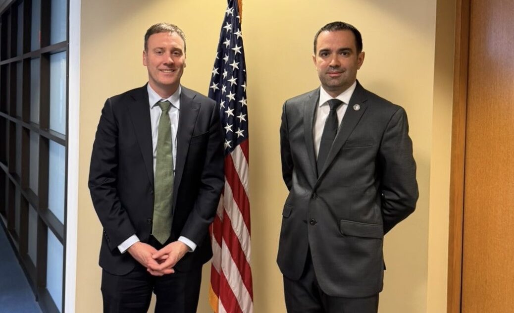 Kreu i OEAK-së pritet në DASh, diskutohet forcimi i atraktivitetit të Kosovës për investimet amerikane