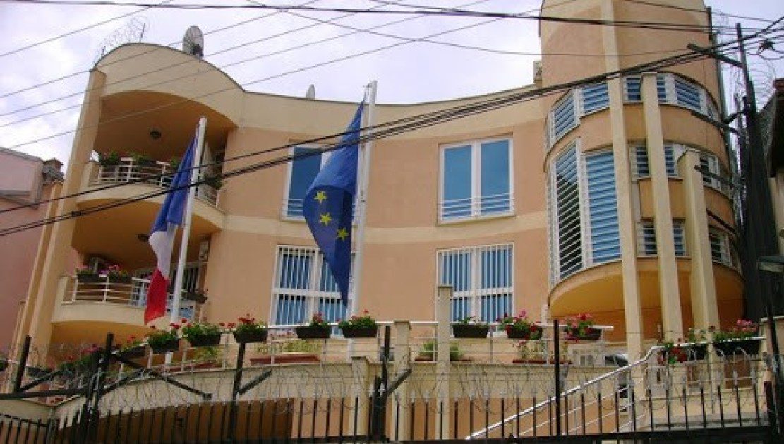 Ambasada e Francës uron Kosovën për 18-vjetorin e Pavarësisë