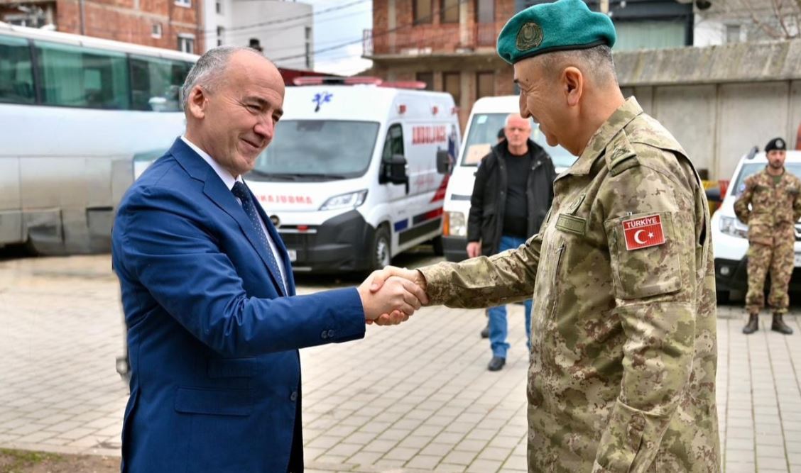 Ulutashi takon Muhaxherin, flasin për thellim të marrëdhënieve institucionale