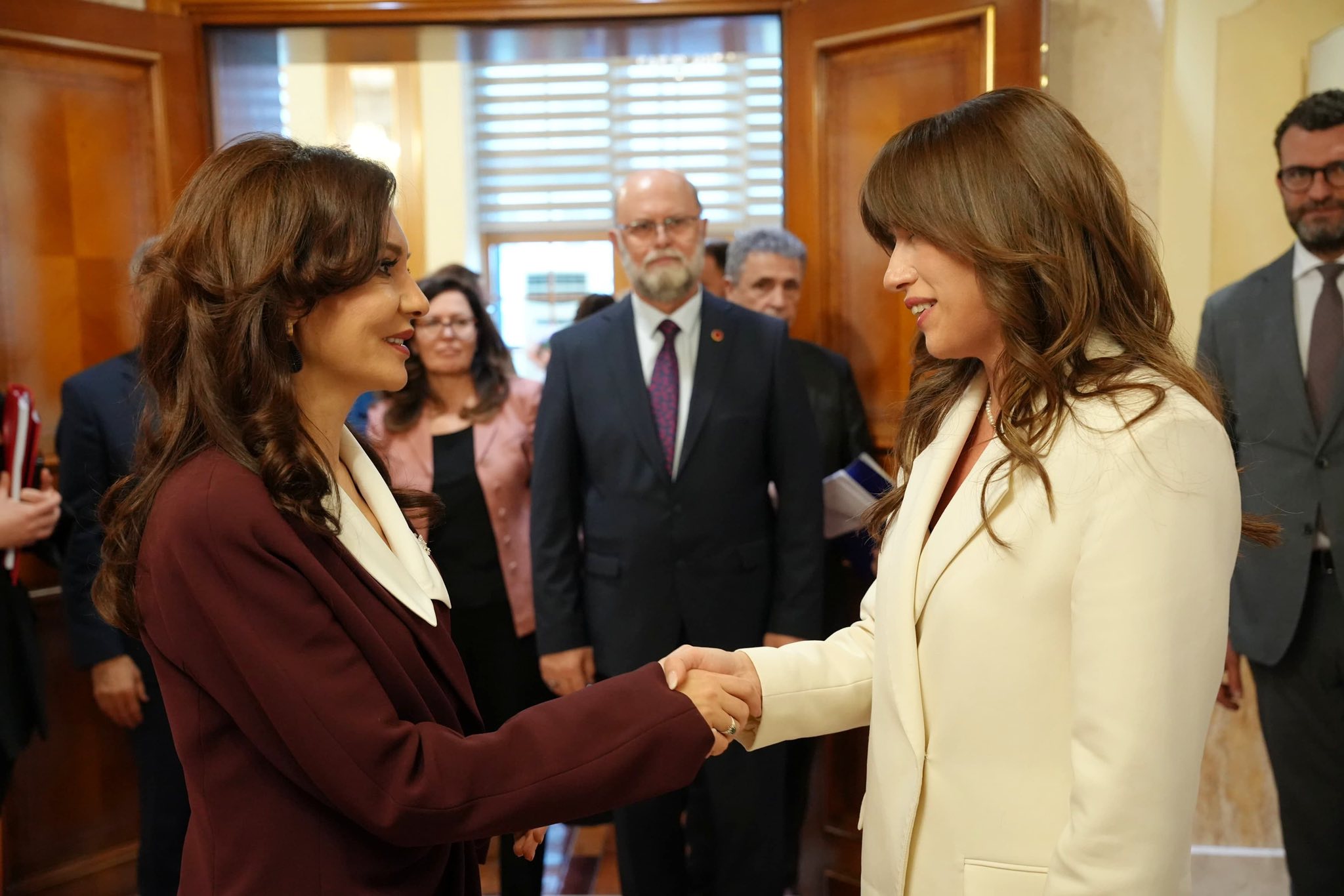 Haxhiu deklarohet pas takimit me Spiropalin