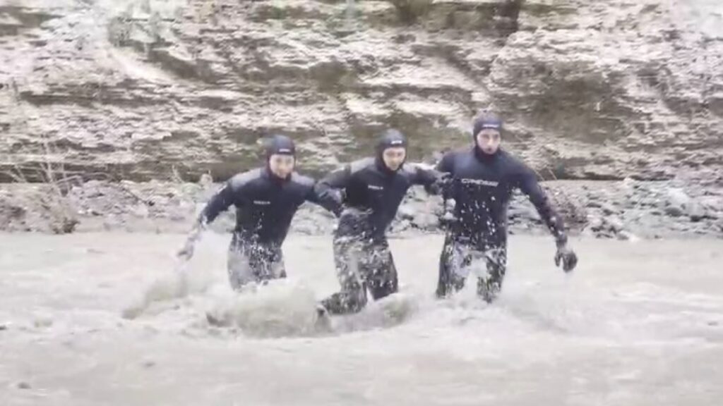 U bashkua me forcat RENEA-s për kërkimet e trupit të 42-vjeçarit në kanionet e Osumit, i riu ngec mes shkëmbinjve