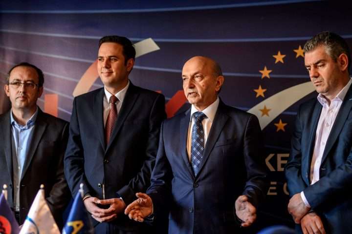 Abdixhiku i reagon Isa Mustafës: Jo me ata që nuk e pranojnë se çdo kohë ka një fund!