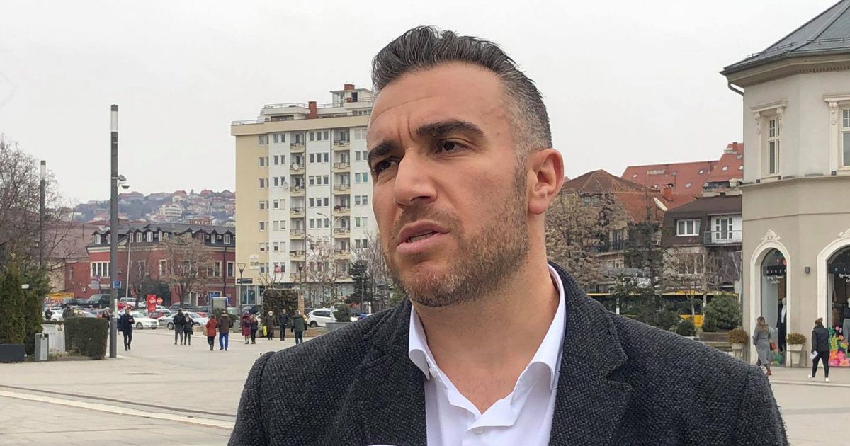 Eksperti i ekonomisë: Liderët politikë po tallen me shtetin e Kosovës