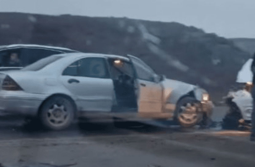 Katër persona të lënduar nga një aksident në Dollc të Klinës 